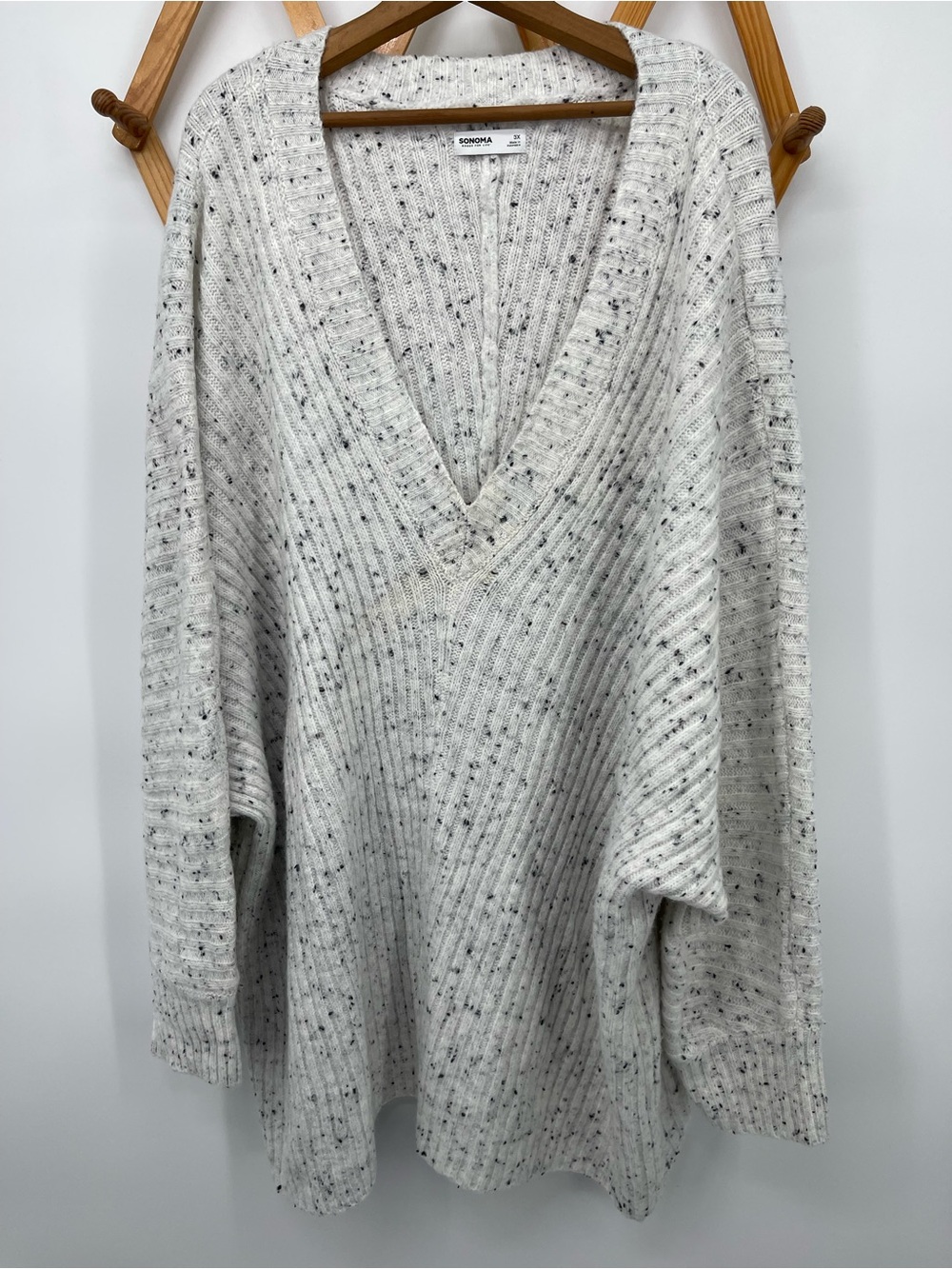Sonoma Speckled Light Gray V-Neck Ribbed Sweater